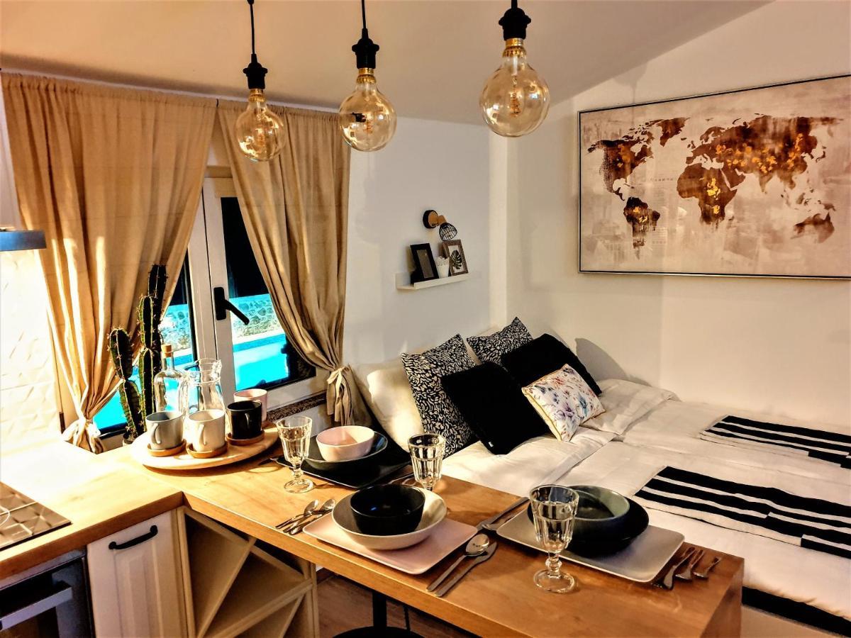 Apartments Katicin Poljana  Buitenkant foto