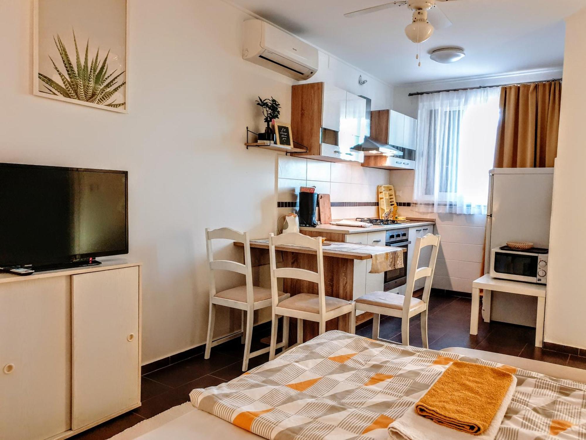 Apartments Katicin Poljana  Kamer foto